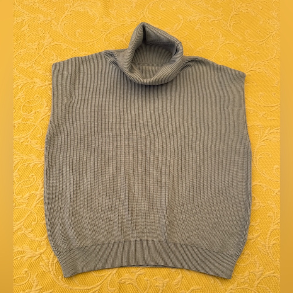 NWT - Maeve turtle neck sleeveless sweater - S